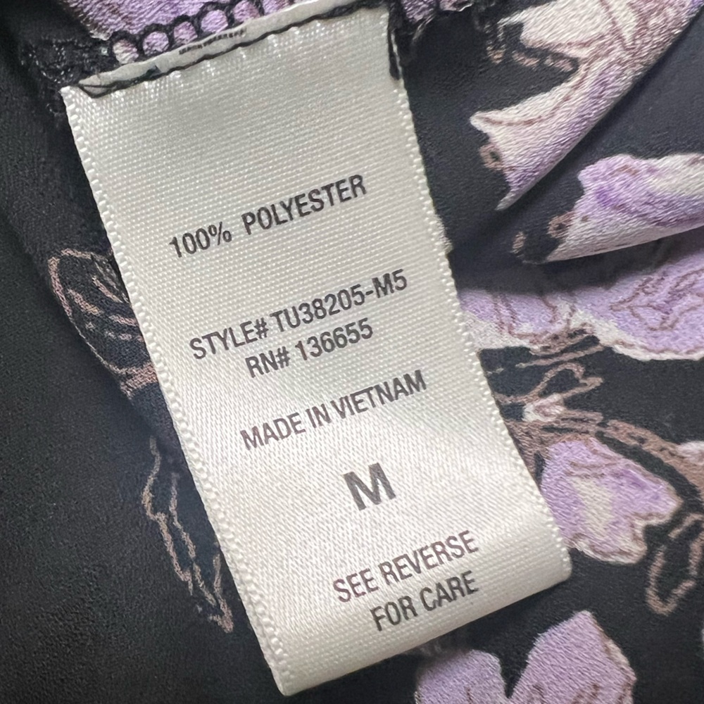 NWOT Black Wrap 3/4 Sleeve Blouse! - Picture 13 of 13